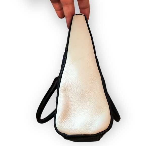 Calvin Klein quilted leather tote - Picture 5 of 14